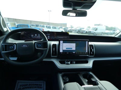 2027 Ford Expedition Active 4x4