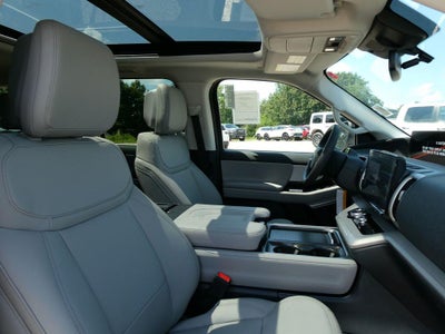 2027 Ford Expedition Active 4x4