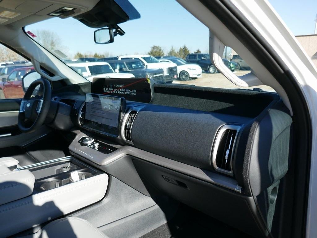 2026 Ford Expedition Active 4x4