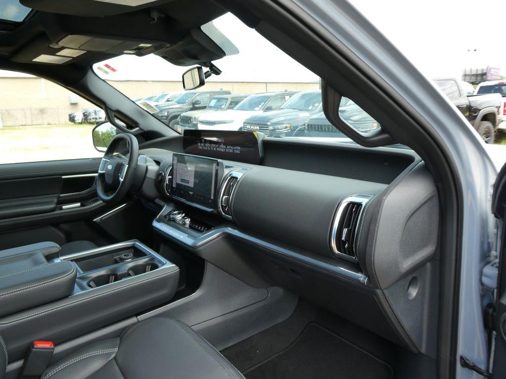 2027 Ford Expedition Platinum 4x4