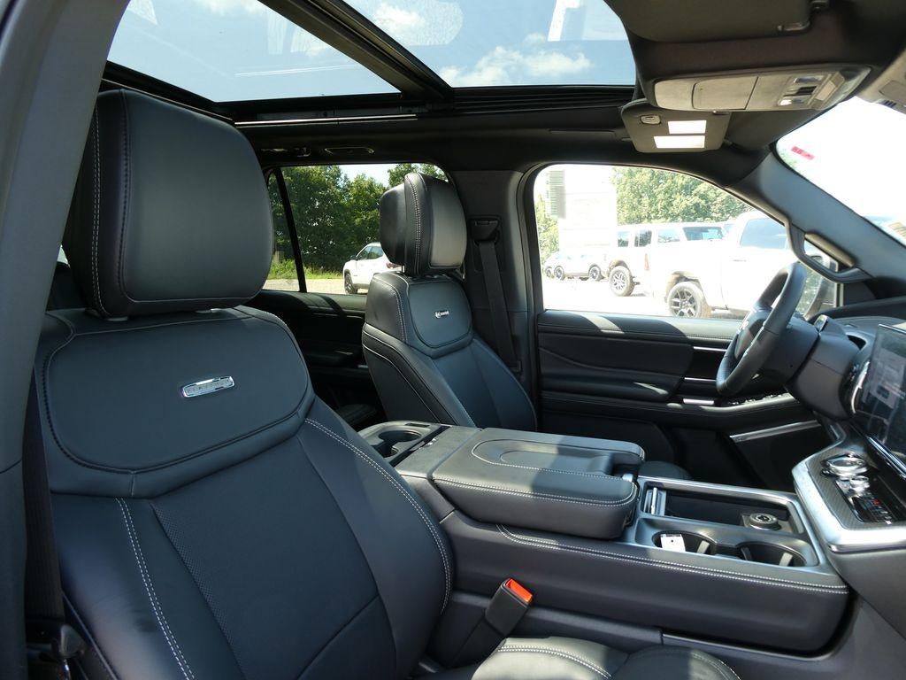 2027 Ford Expedition Platinum 4x4