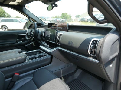2027 Ford Expedition Platinum 4x4