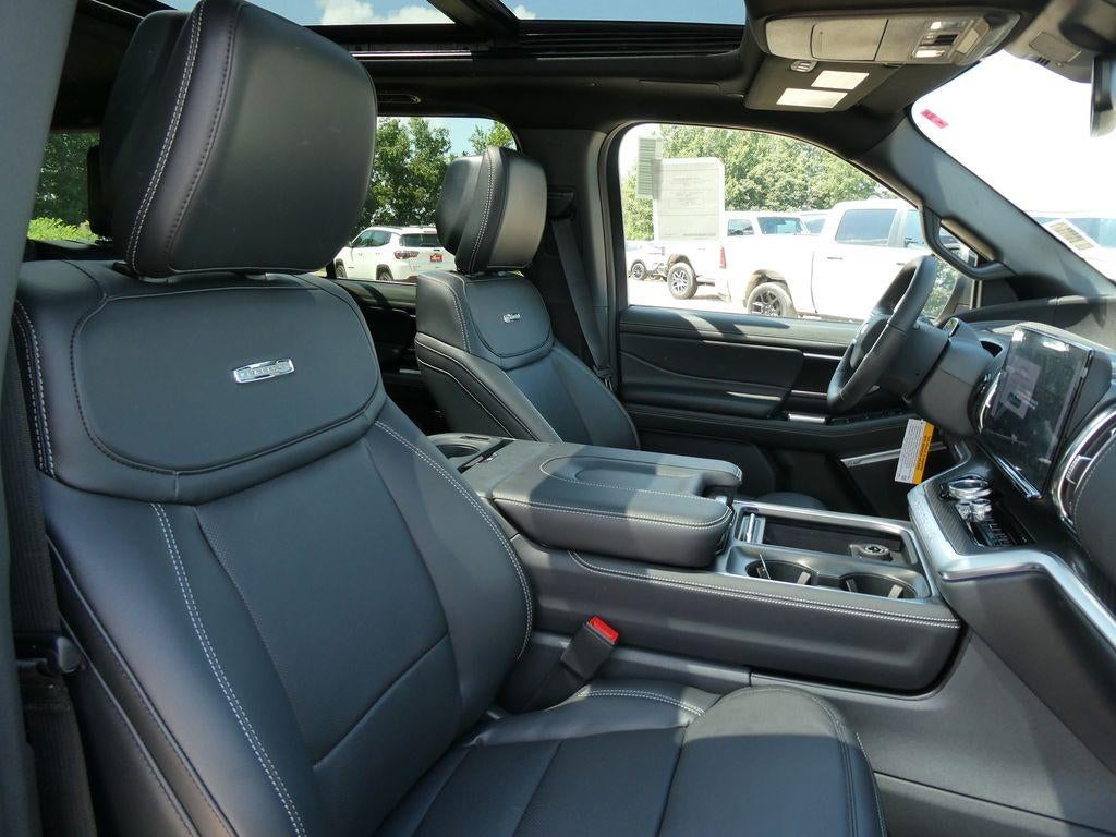 2027 Ford Expedition Platinum 4x4