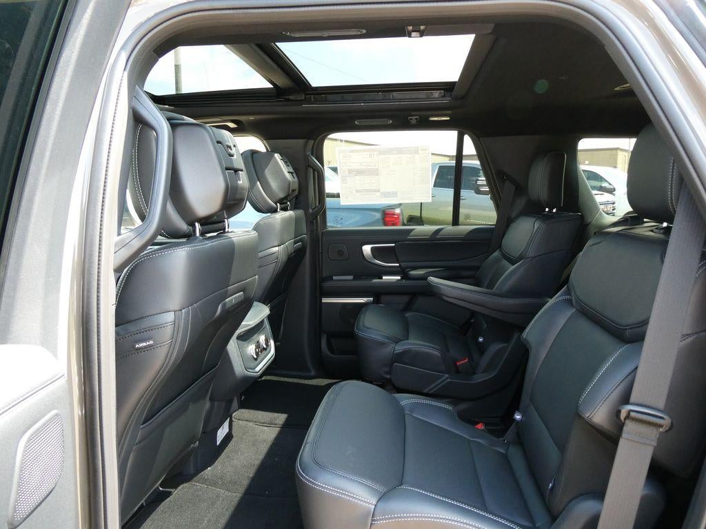 2027 Ford Expedition Platinum 4x4