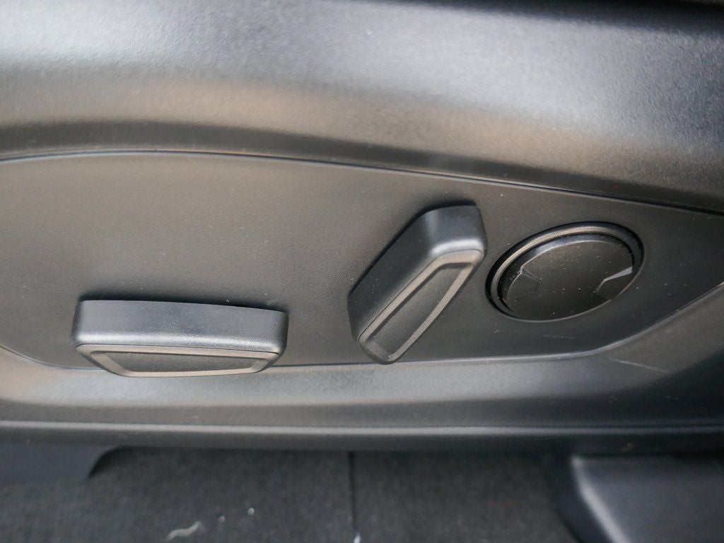 2026 Ford Explorer Active w/100A Pkg 4WD