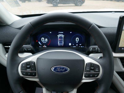 2026 Ford Explorer Active w/100A Pkg 4WD