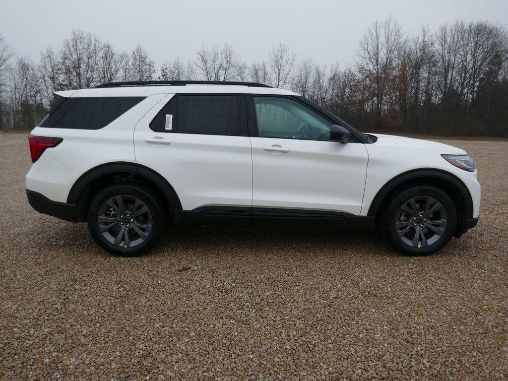 2026 Ford Explorer Active w/100A Pkg 4WD
