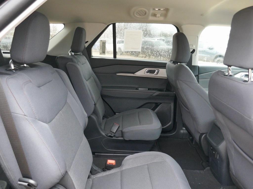 2026 Ford Explorer Active w/100A Pkg 4WD