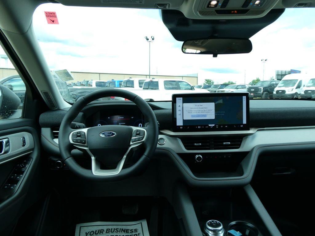 2026 Ford Explorer Active w/100A Pkg 4WD