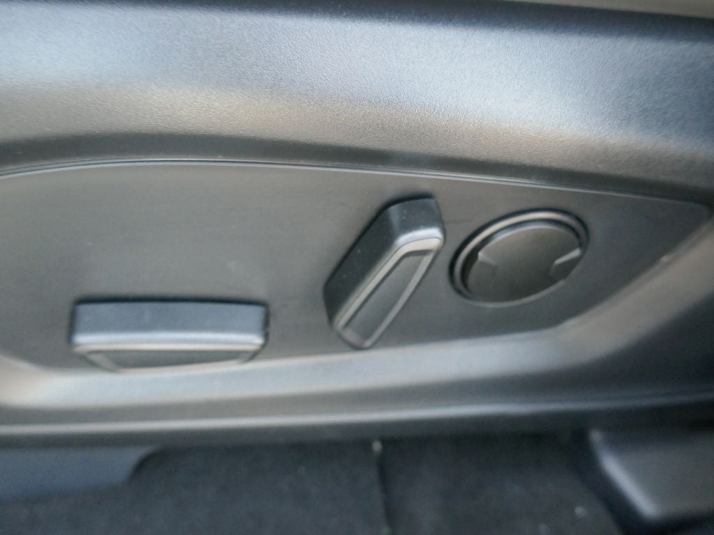 2026 Ford Explorer Active w/100A Pkg 4WD