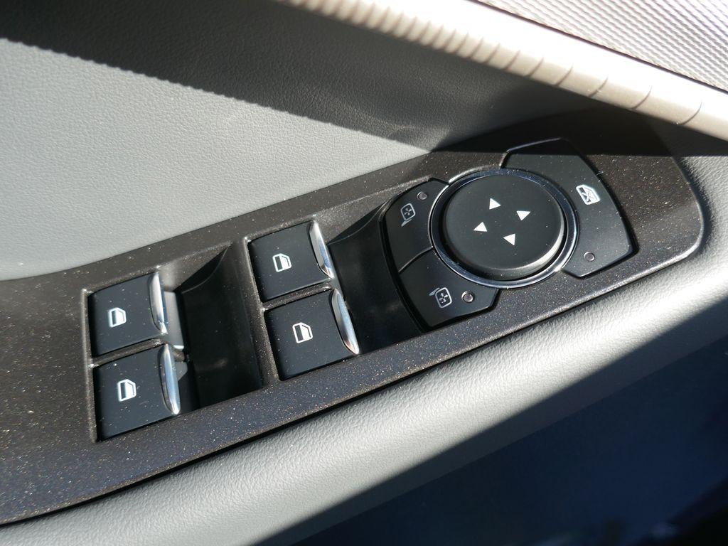 2026 Ford Explorer Active w/100A Pkg 4WD