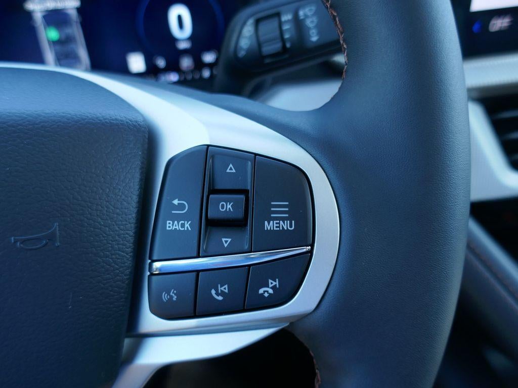 2026 Ford Explorer Active w/100A Pkg 4WD