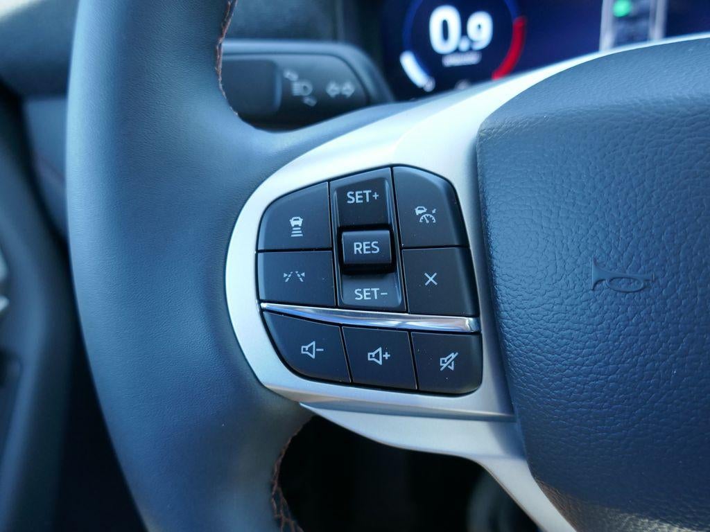 2026 Ford Explorer Active w/100A Pkg 4WD