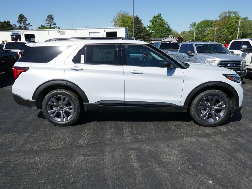 2026 Ford Explorer Active w/100A Pkg 4WD