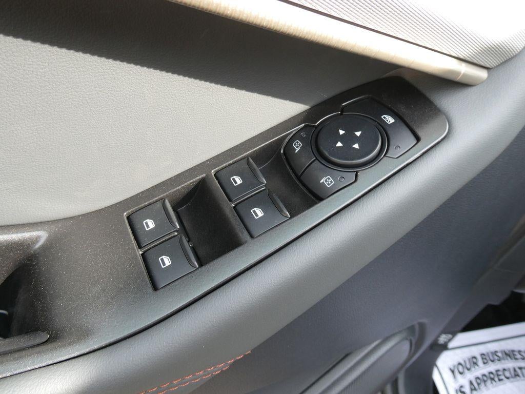 2027 Ford Explorer Active w/200A Pkg 4WD