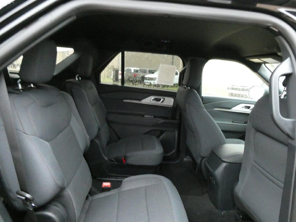 2027 Ford Explorer Active w/200A Pkg 4WD