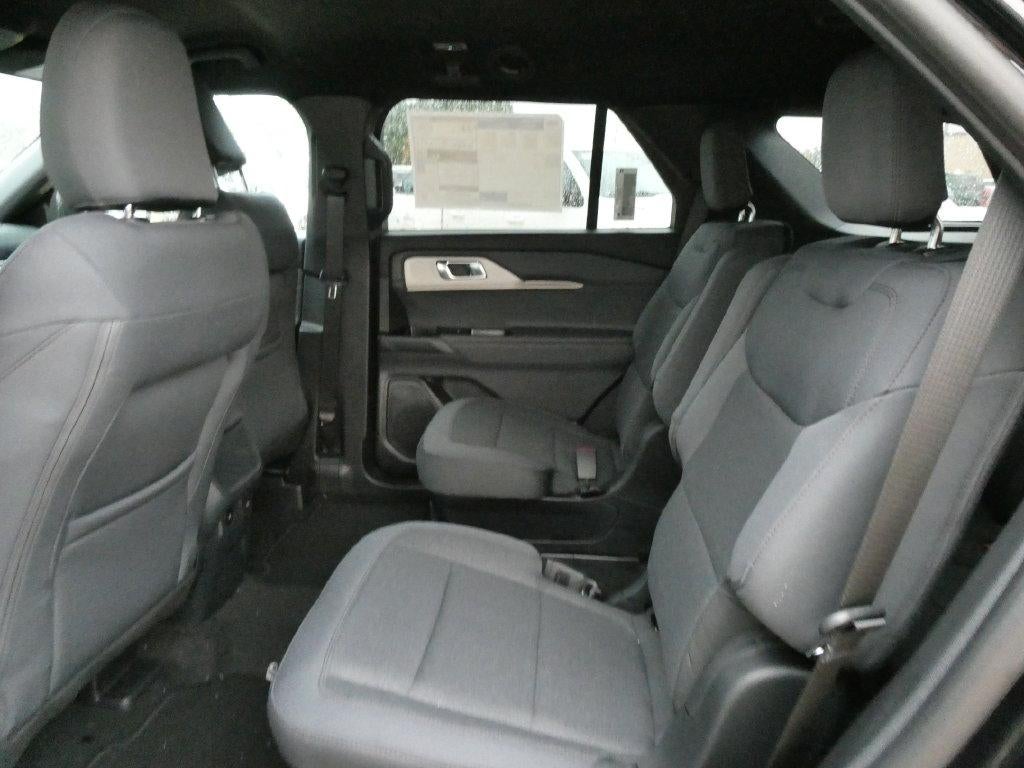 2027 Ford Explorer Active w/200A Pkg 4WD
