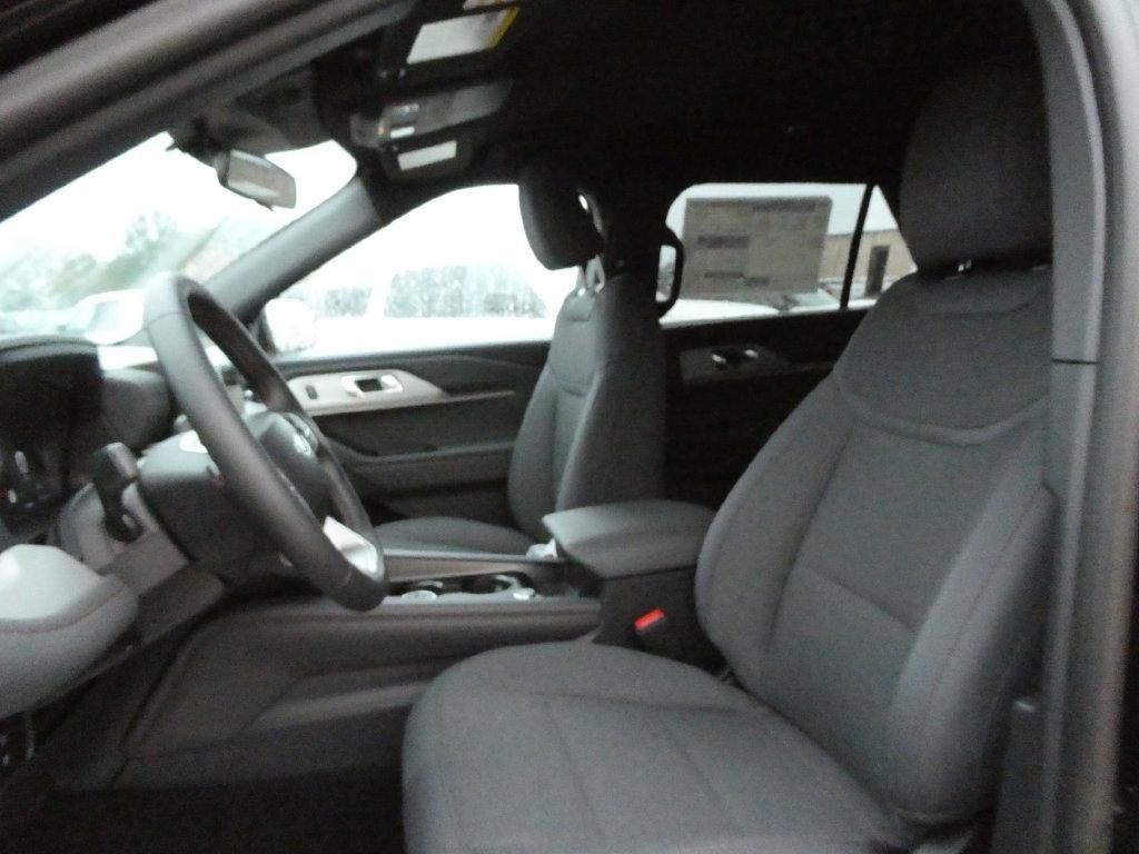 2027 Ford Explorer Active w/200A Pkg 4WD