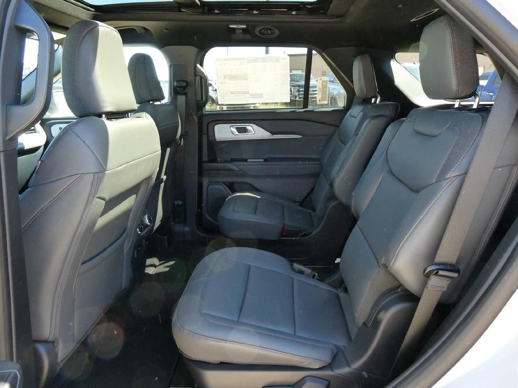 2027 Ford Explorer Active w/200A Pkg 4WD