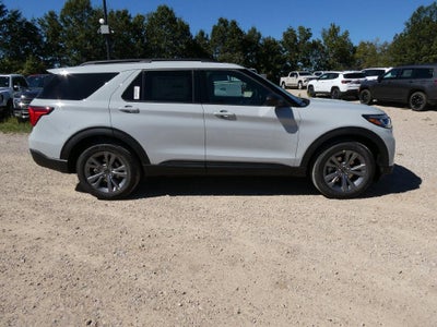 2027 Ford Explorer Active w/200A Pkg 4WD