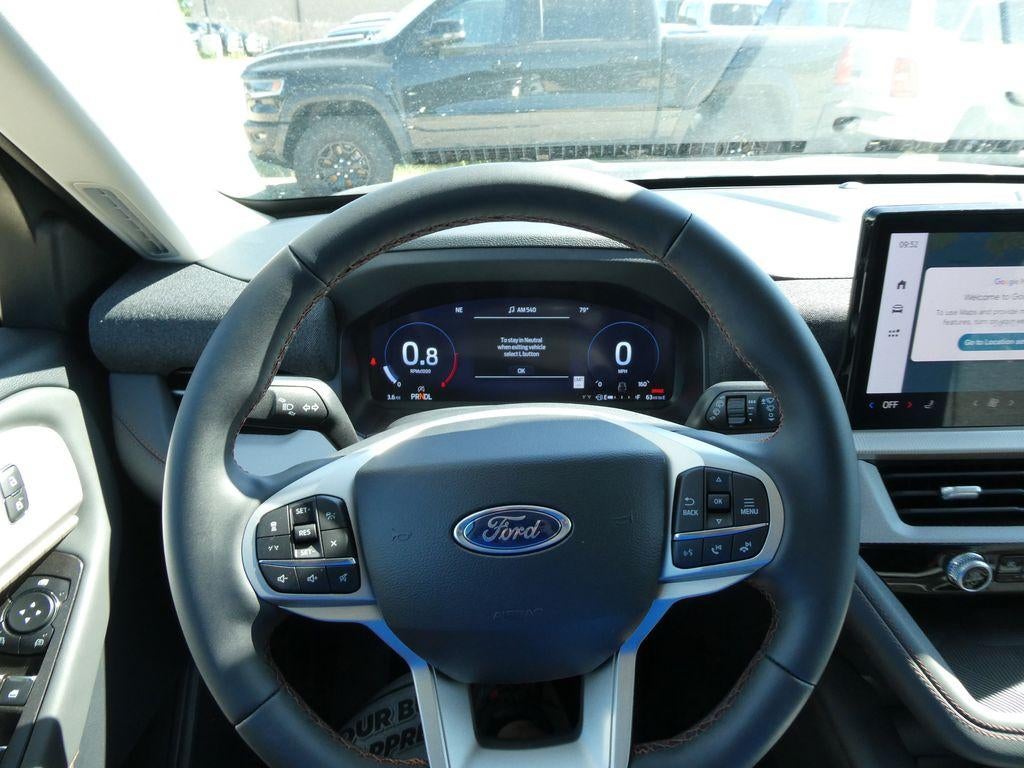 2026 Ford Explorer Active w/100A Pkg 4WD