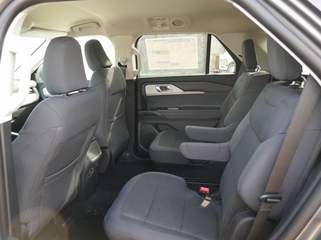 2026 Ford Explorer Active w/100A Pkg 4WD