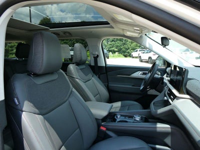 2026 Ford Explorer Active w/100A Pkg 4WD