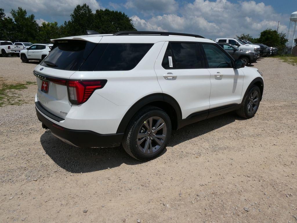 2026 Ford Explorer Active w/100A Pkg 4WD