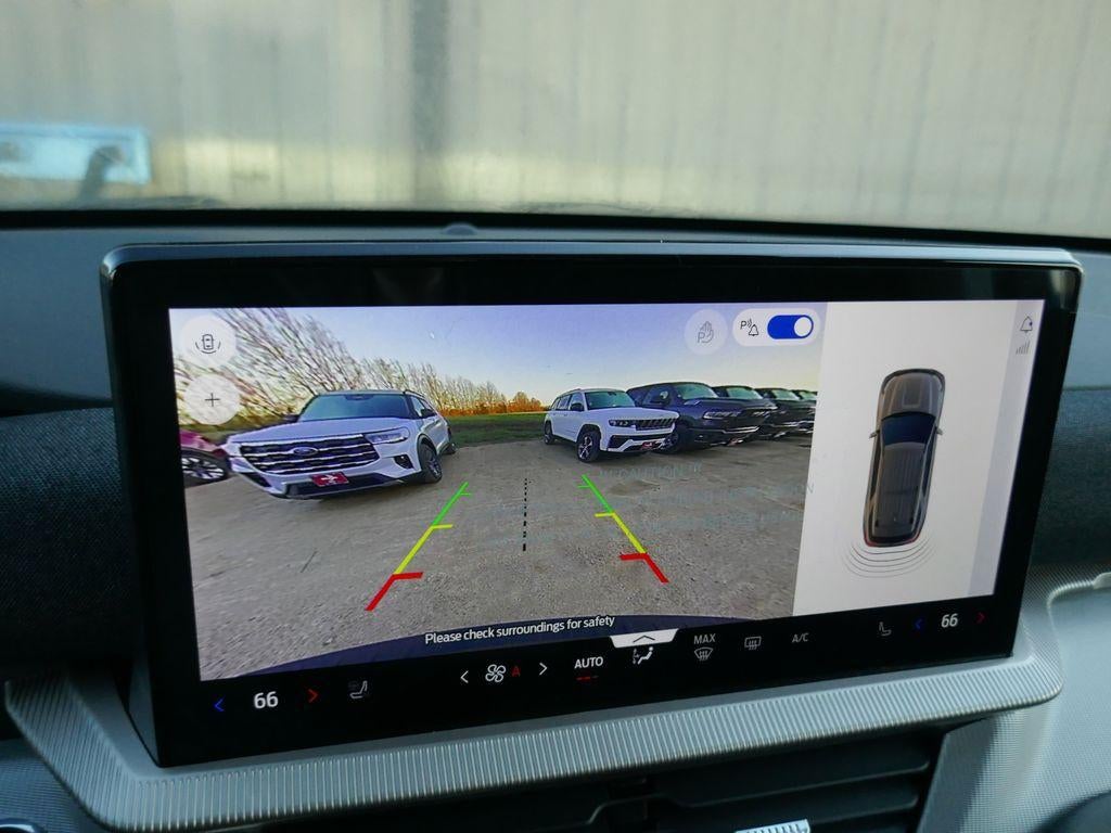 2026 Ford Explorer Active w/100A Pkg 4WD