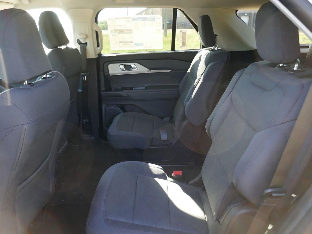 2026 Ford Explorer Active w/100A Pkg 4WD