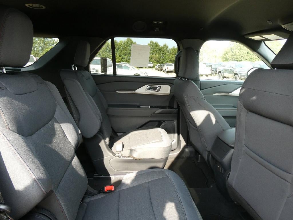 2027 Ford Explorer Active w/200A Pkg 4WD