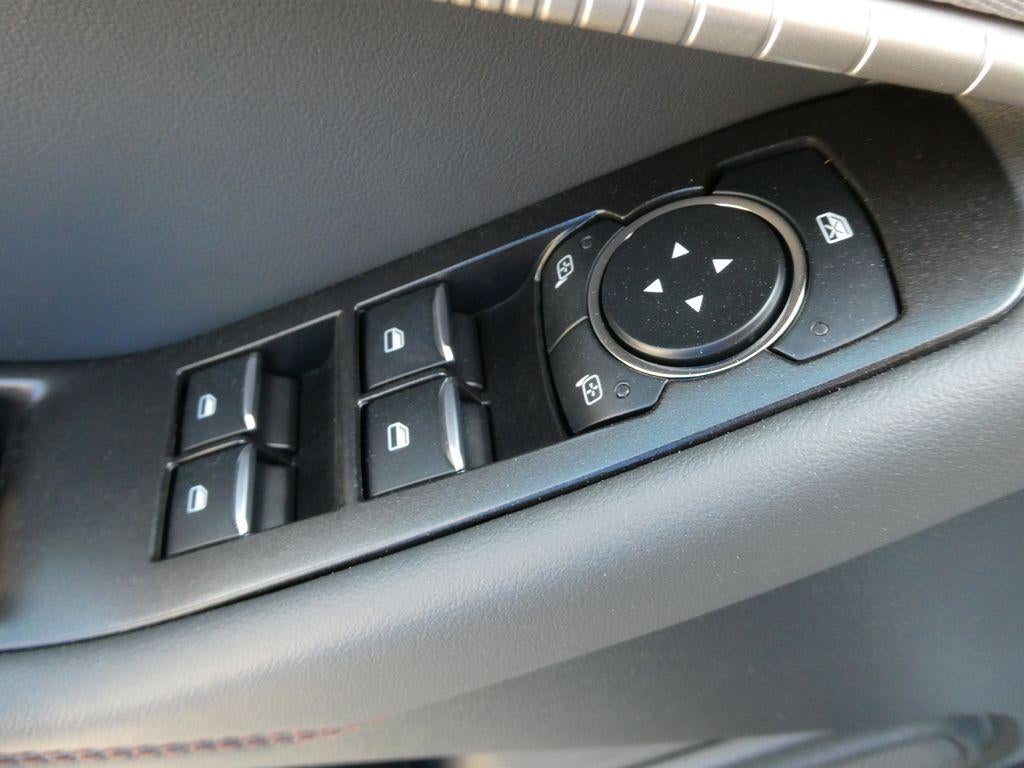2026 Ford Explorer Active w/100A Pkg 4WD