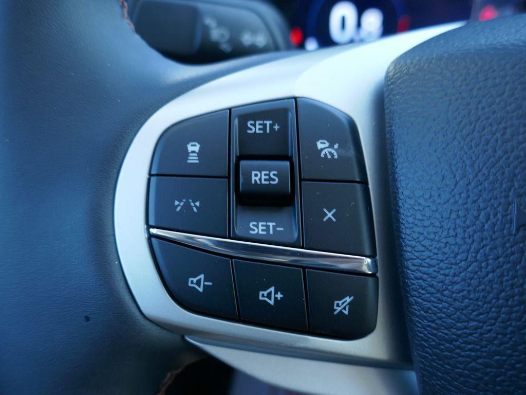 2026 Ford Explorer Active w/100A Pkg 4WD