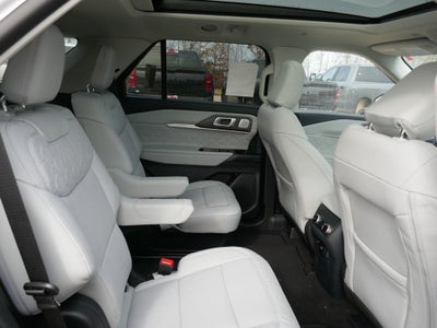 2026 Ford Explorer Platinum 4WD