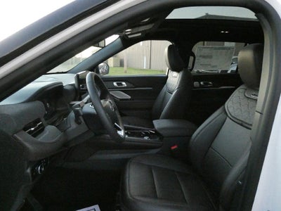 2026 Ford Explorer Platinum 4WD