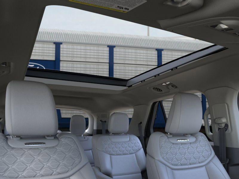 2026 Ford Explorer Platinum 4WD