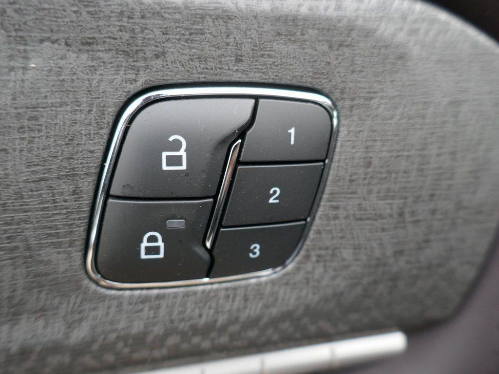 2026 Ford Explorer Platinum 4WD