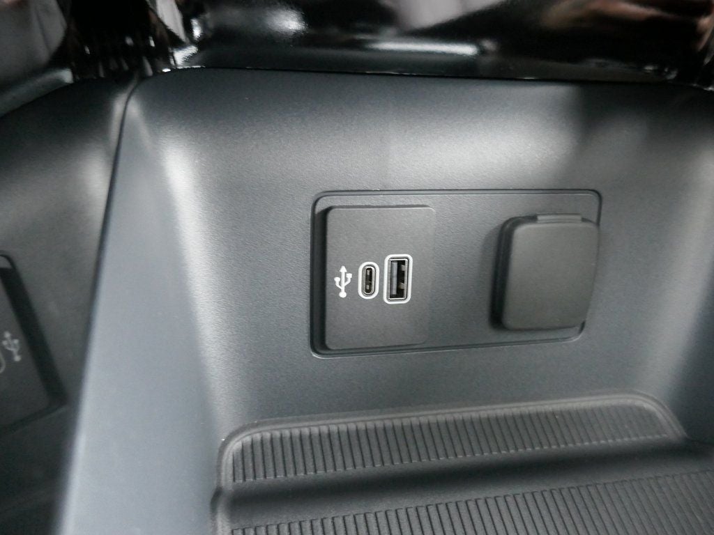 2026 Ford Explorer Platinum 4WD