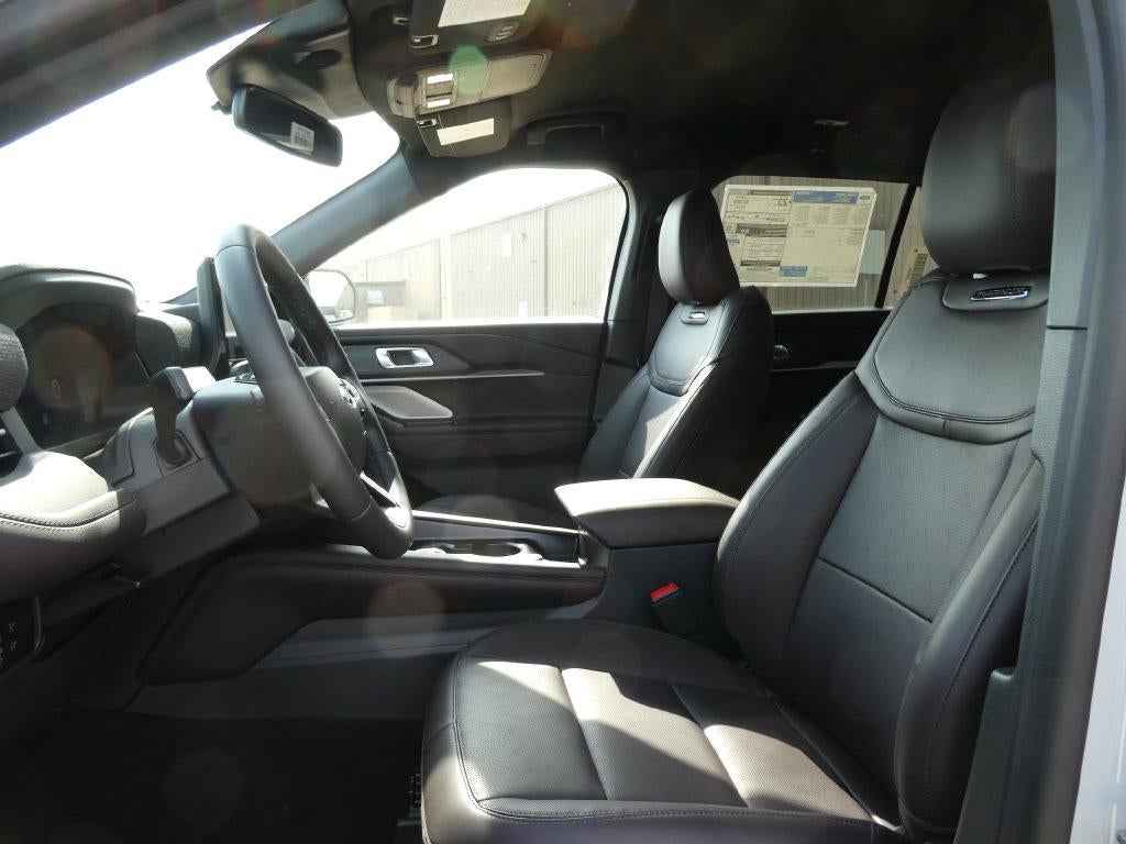 2027 Ford Explorer Platinum 4WD