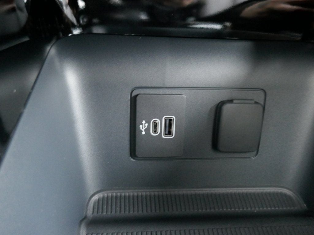 2026 Ford Explorer Platinum 4WD