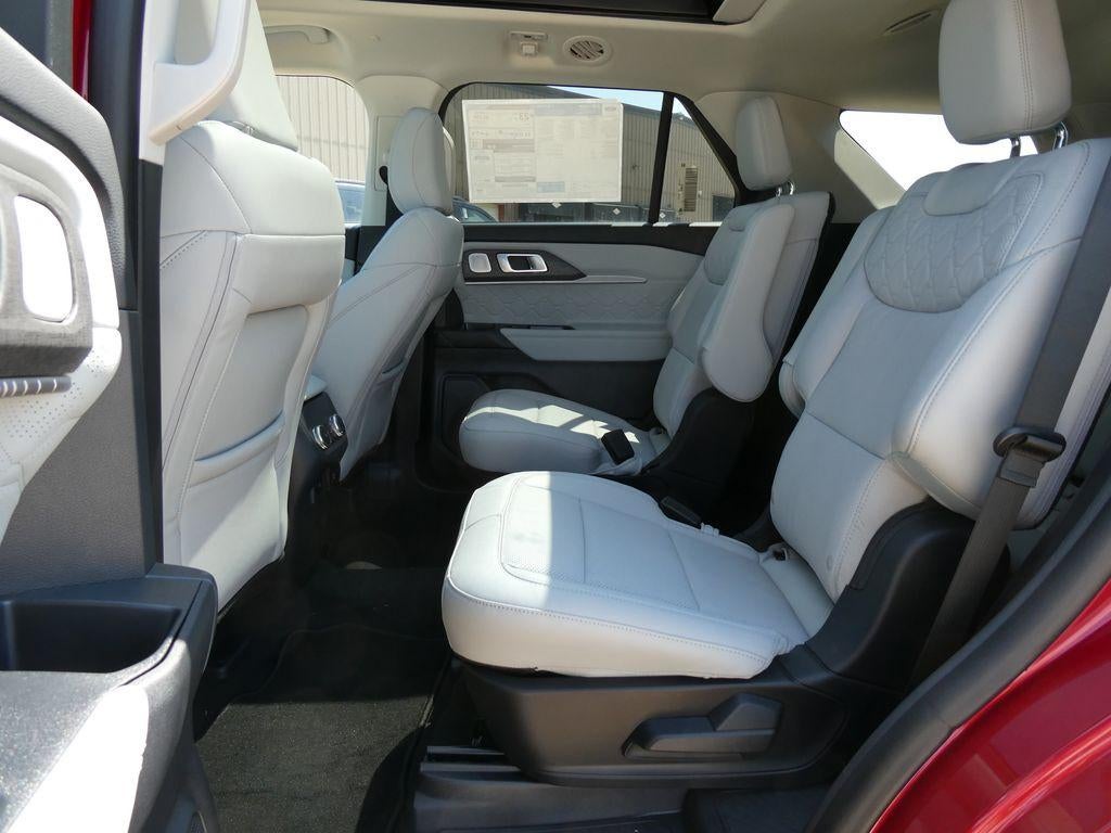 2026 Ford Explorer Platinum 4WD