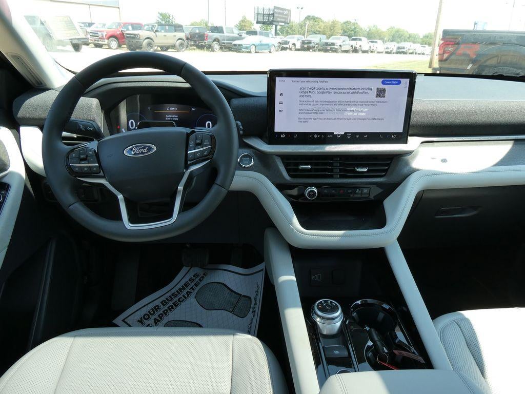 2026 Ford Explorer Platinum 4WD