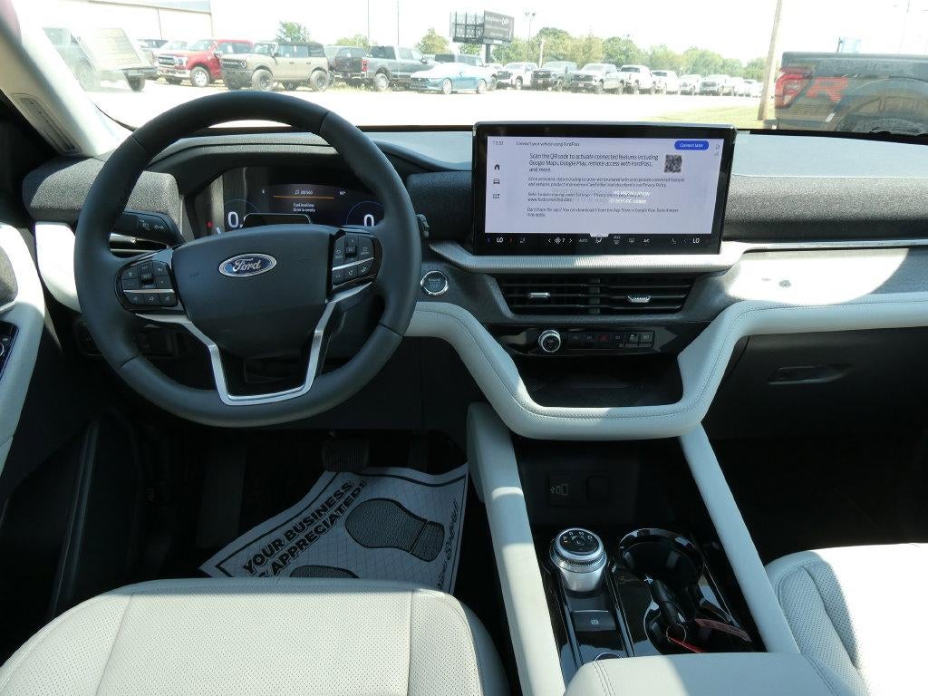 2026 Ford Explorer Platinum 4WD