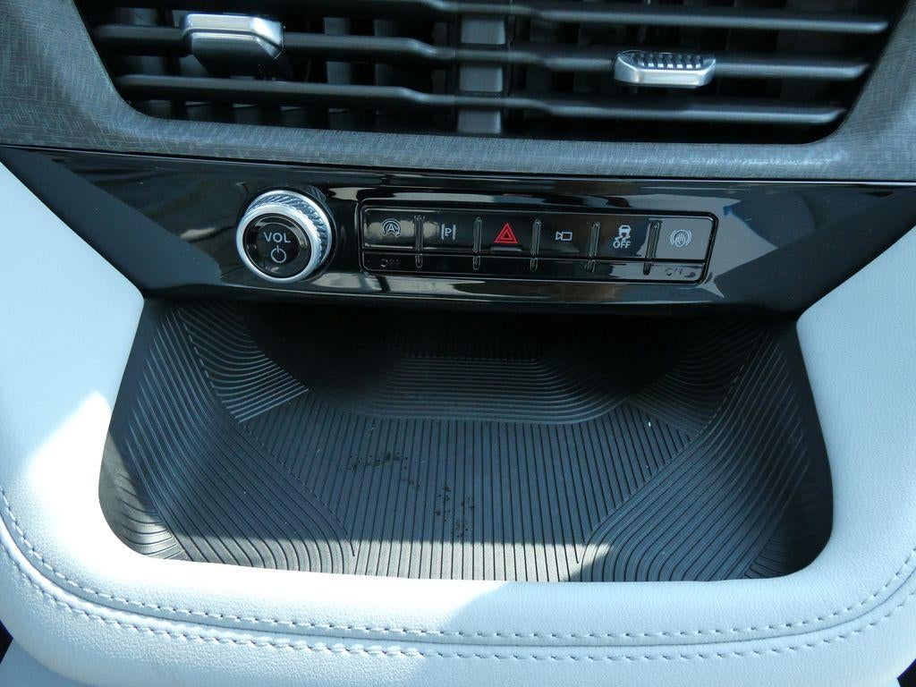 2026 Ford Explorer Platinum 4WD