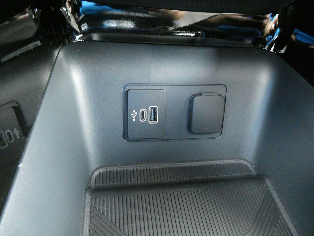 2026 Ford Explorer Platinum 4WD
