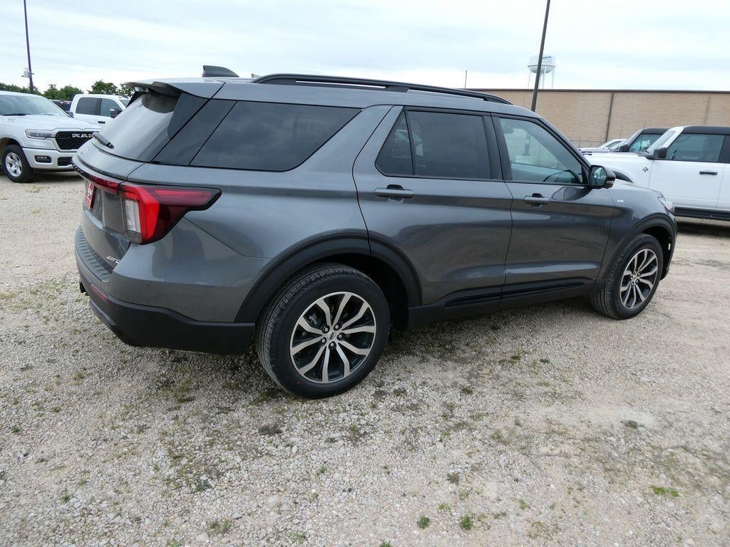 2026 Ford Explorer ST-Line 4WD
