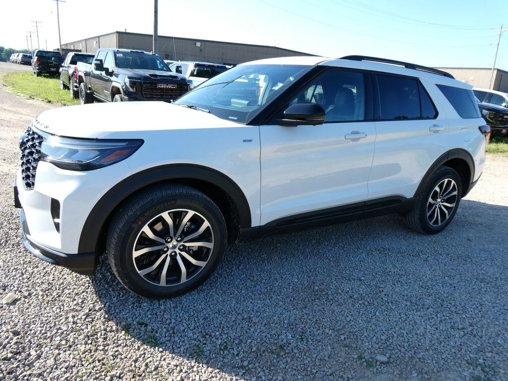 2026 Ford Explorer ST-Line 4WD
