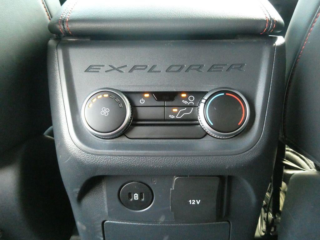 2025 Ford Explorer ST-Line 4WD