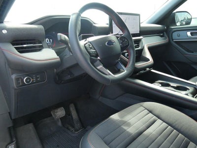 2025 Ford Explorer ST-Line 4WD