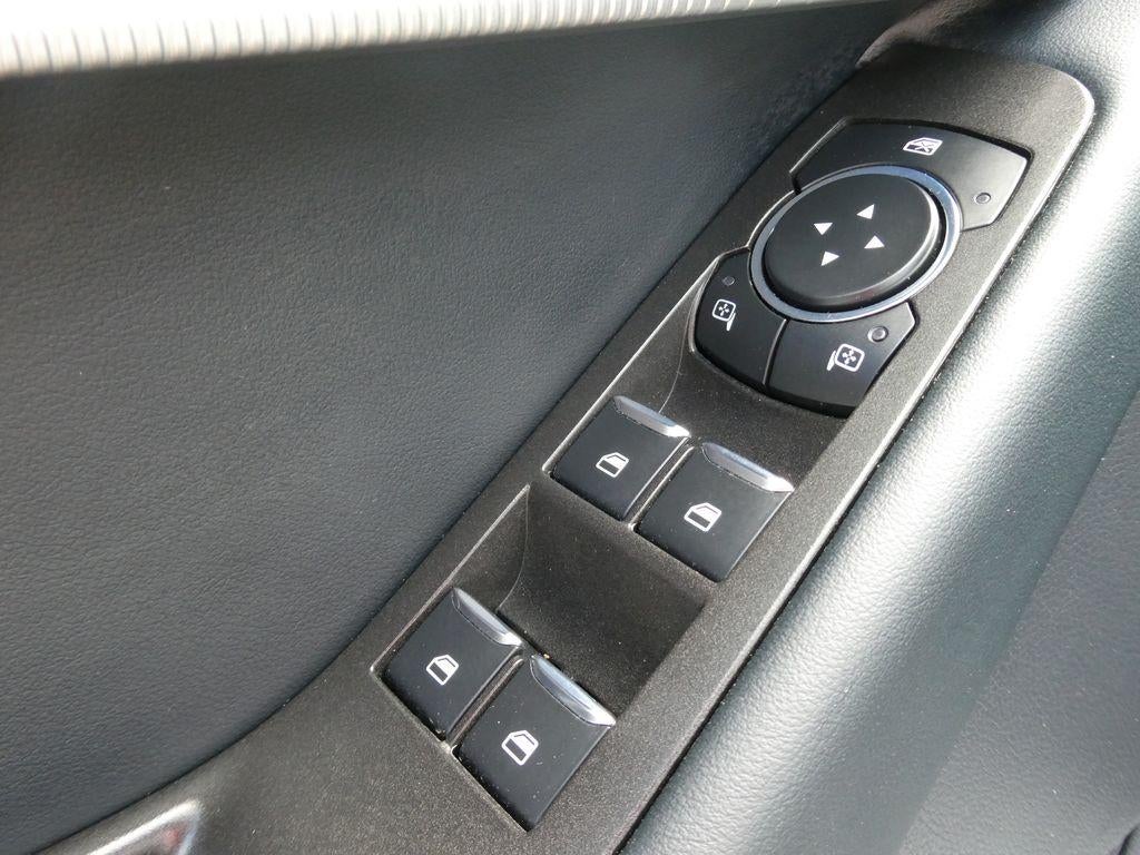 2025 Ford Explorer ST-Line 4WD